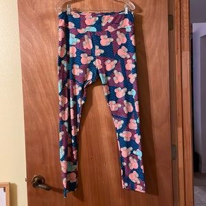 🎉3 for $30🎉 LulaRoe tall and curvy Disney leggings (mlb)